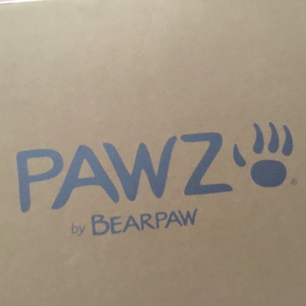 Paws bear boots Leila